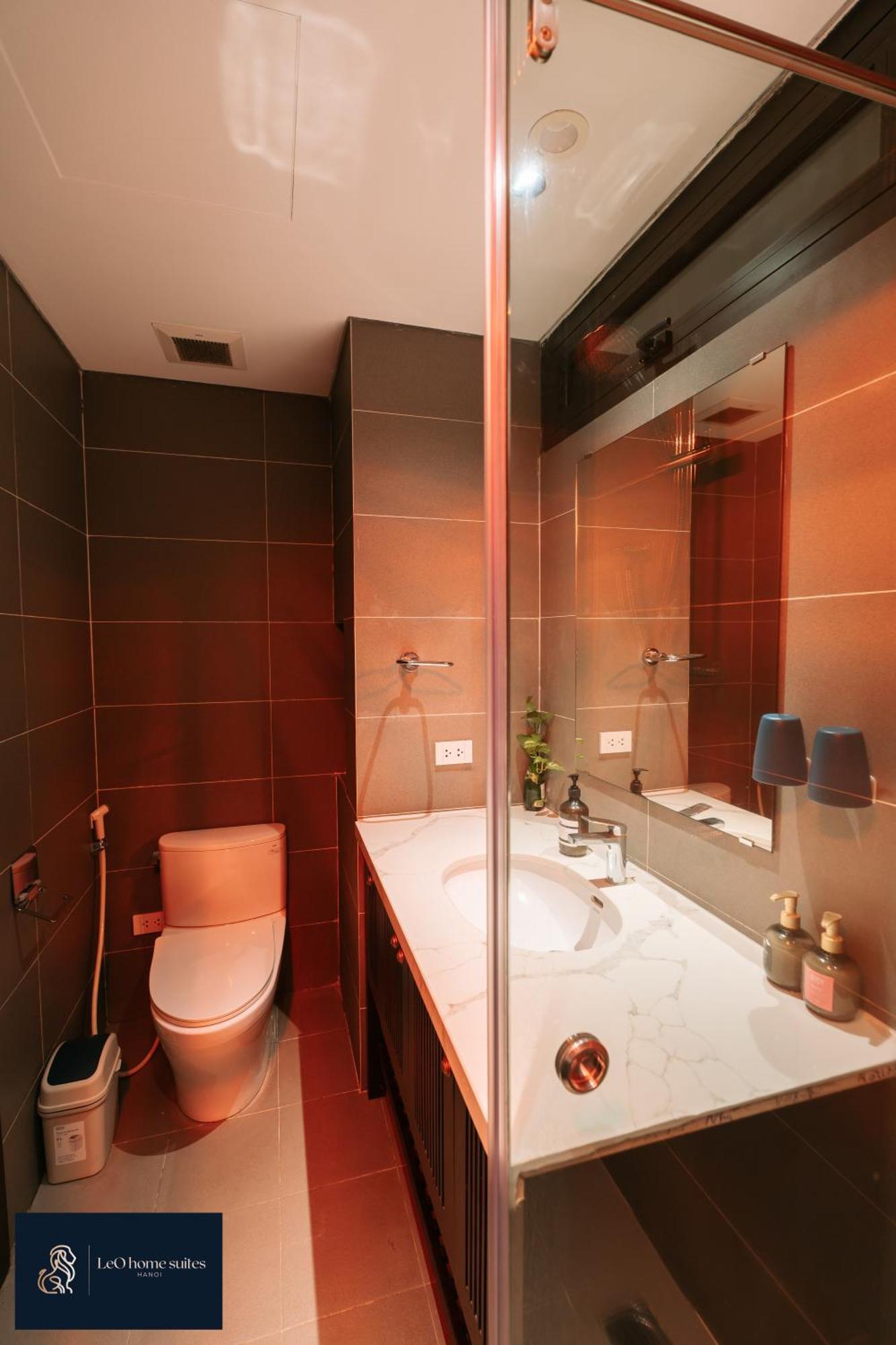 Home Suites -Natural Light -Projector -Spacious - 2Br Incenter Hanoi Exterior foto